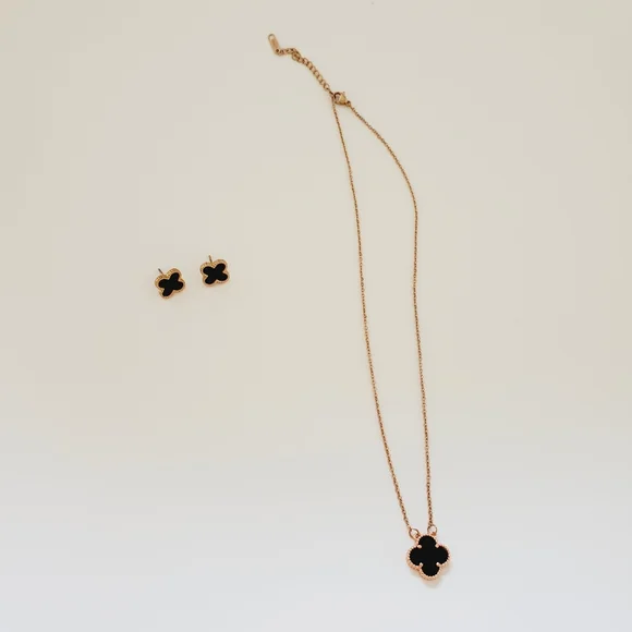 Gold Filled Four Leaf Clover Necklace and Earrings Set - Picture 3 of 9